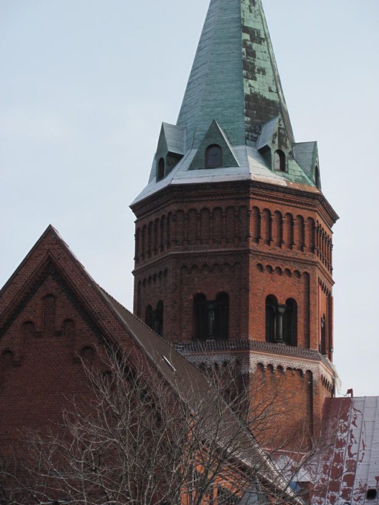 Remont wieży kościoła